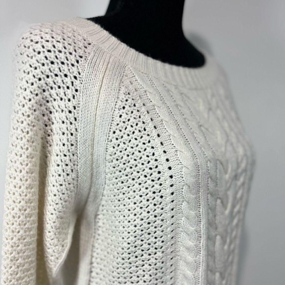 St John’s Bay Ivory Cable Knit Sweater Womens Size Large